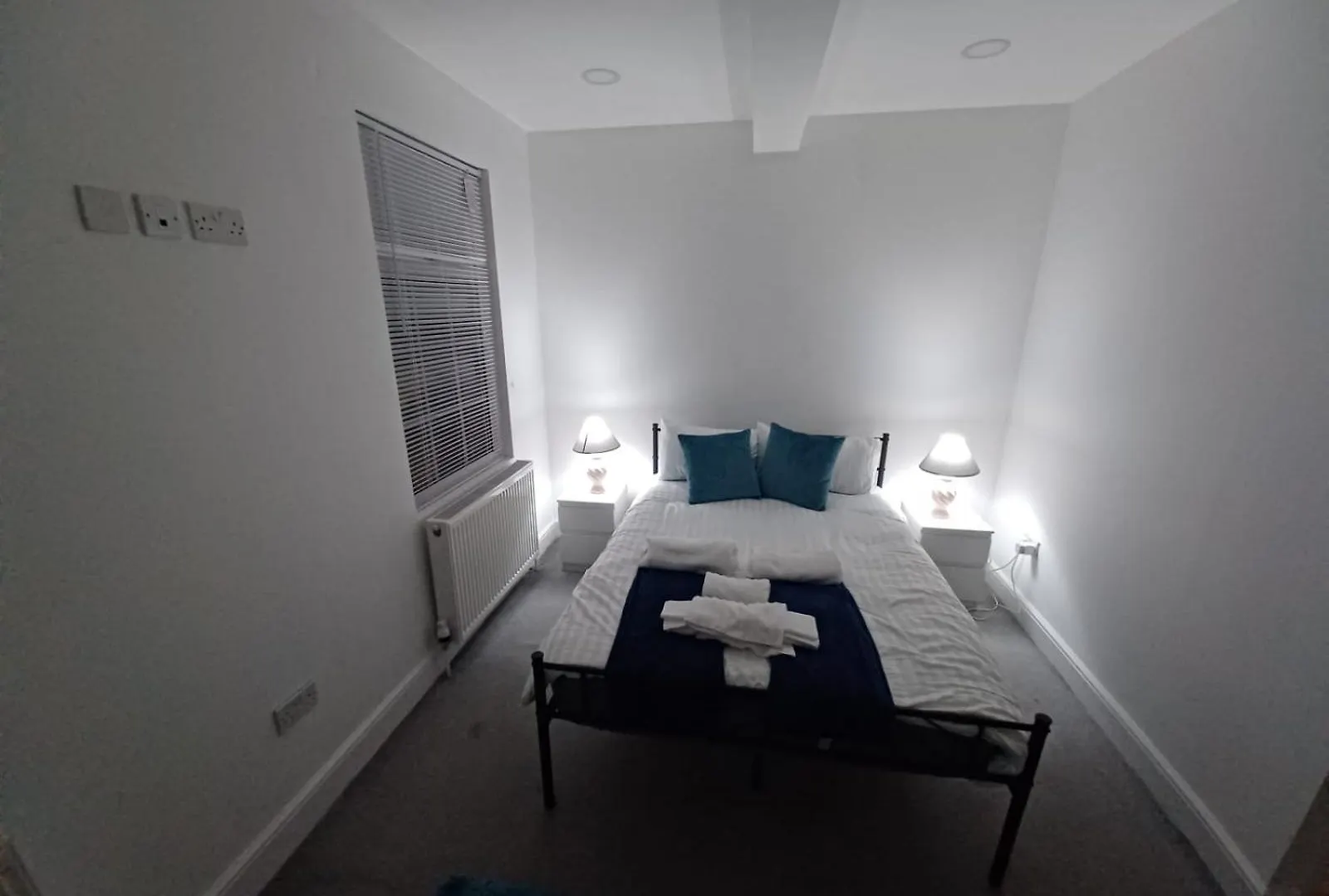 Sandra Stay London 0*,  United Kingdom